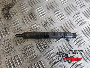 Used Injector (diesel) Renault Kangoo Express (FC) 1.5 dCi 60 Price on request offered by Autosloperij Pieper BV