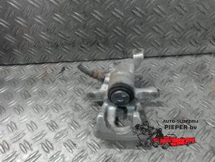 Used Rear brake calliper, right Mitsubishi Colt (Z2/Z3) 1.5 16V CZ3 Price on request offered by Autosloperij Pieper BV