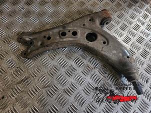 Used Front wishbone, right Volkswagen Polo IV (9N1/2/3) 1.2 12V Price on request offered by Autosloperij Pieper BV