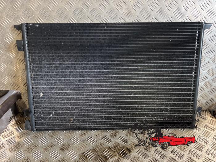 Gebrauchte Klima Kondensor Opel Vectra C Caravan 1.9 CDTI 16V Preis € 42,00 Margenregelung angeboten von Autosloperij Pieper BV