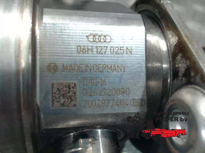 Bomba de alta presión de un Volkswagen Passat Variant (365) 1.8 TSI 16V 2011