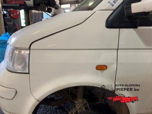 Used Front wing, left Volkswagen Transporter T5 2.5 TDi Price on request offered by Autosloperij Pieper BV
