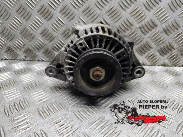 Begagnade Dynamo Honda CR-V (RD1/3) 2.0i 16V VTEC Pris € 42,00 Marginaltabell erbjuds av Autosloperij Pieper BV