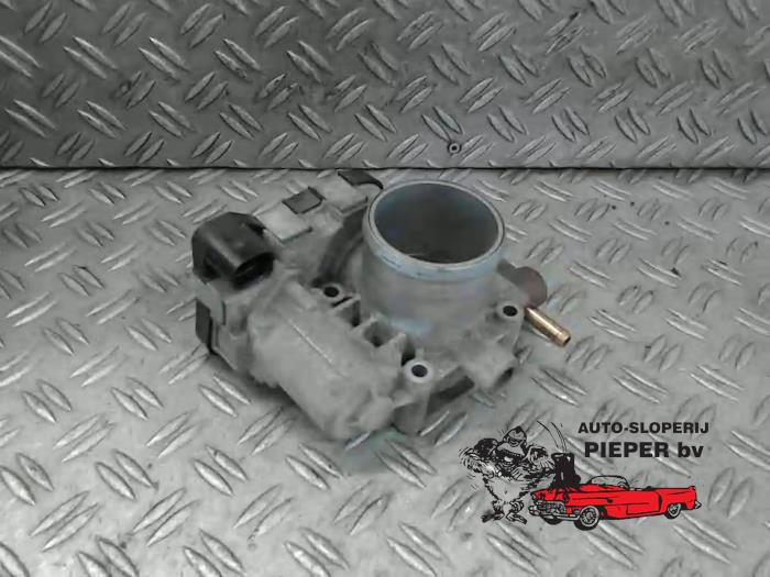 Usagé Boitier papillon Fiat Stilo (192A/B) 1.6 16V Prix € 73,50 Règlement à la marge proposé par Autosloperij Pieper BV