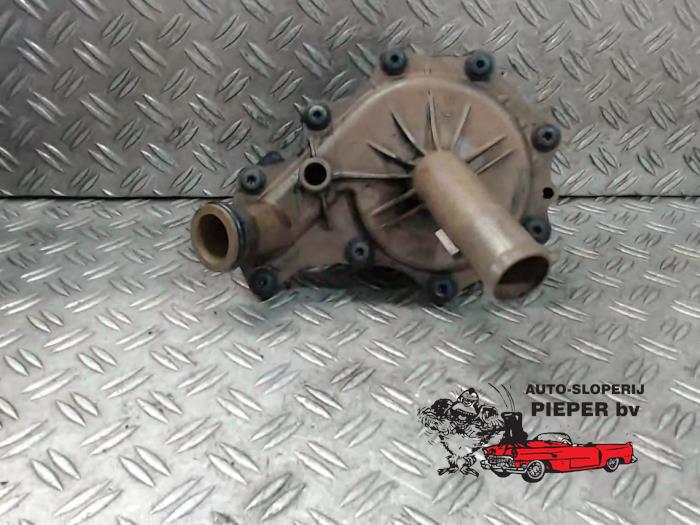 Begagnade Vattenpump Ford Transit Custom 2.2 TDCi 16V Pris € 47,25 Marginaltabell erbjuds av Autosloperij Pieper BV