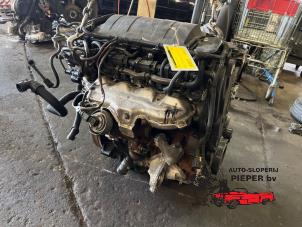 Engine from a Peugeot 3008 I (0U/HU) 2.0 HDiF 16V 2010