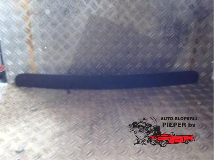 License plate light bar