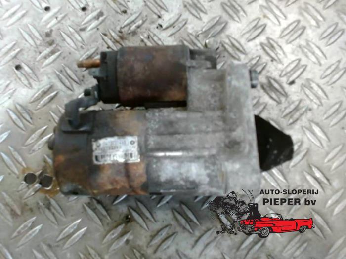 Gebrauchte Anlasser Chrysler Voyager/Grand Voyager (RG/RS) 2.4i 16V Preis € 42,00 Margenregelung angeboten von Autosloperij Pieper BV