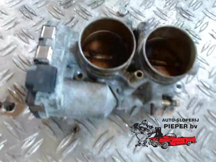 Gebrauchte Drosselklappengehäuse Opel Omega B Caravan (21/22/23) 3.2 V6 24V Preis € 52,50 Margenregelung angeboten von Autosloperij Pieper BV