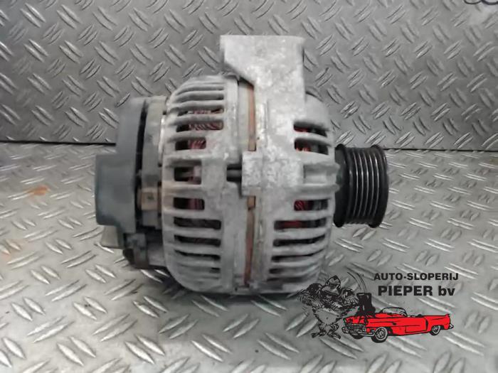 Usagé Dynamo Mercedes C (W203) 2.0 C-200K 16V Prix € 63,00 Règlement à la marge proposé par Autosloperij Pieper BV