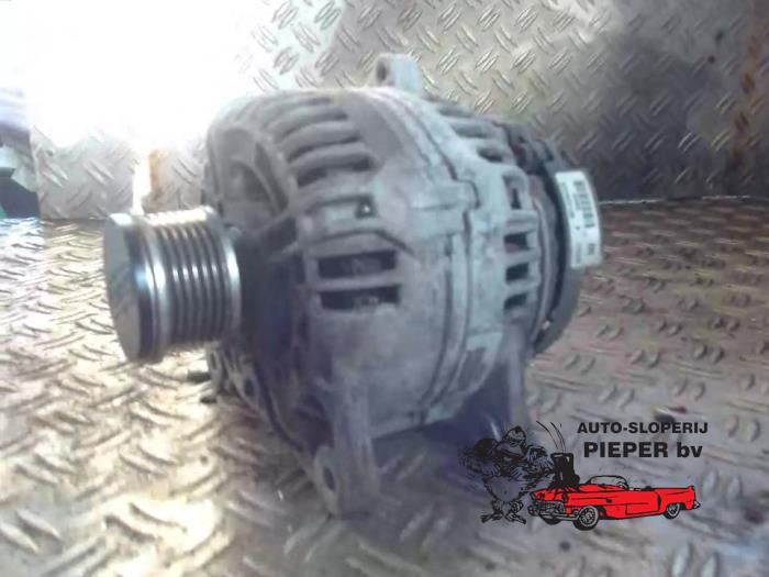 Gebrauchte Dynamo Renault Kangoo Express (FW) 1.5 dCi 70 Preis € 52,50 Margenregelung angeboten von Autosloperij Pieper BV