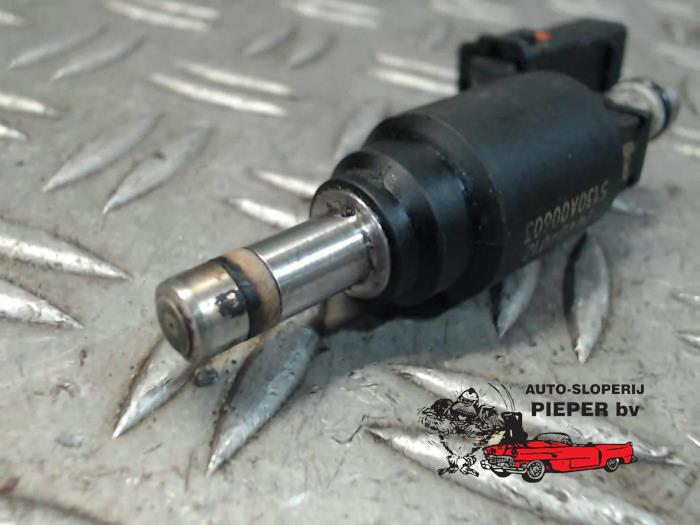 Injector (petrol injection) Opel Zafira 2.2 16V Direct Ecotec - 24404012 GM