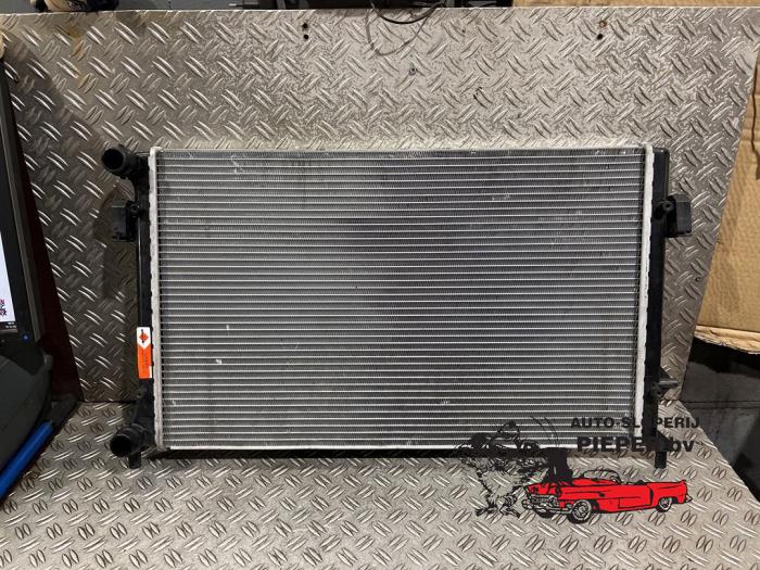 Usagé Radiateur Volkswagen Golf V (1K1) 2.0 FSI 16V Prix € 36,75 Règlement à la marge proposé par Autosloperij Pieper BV
