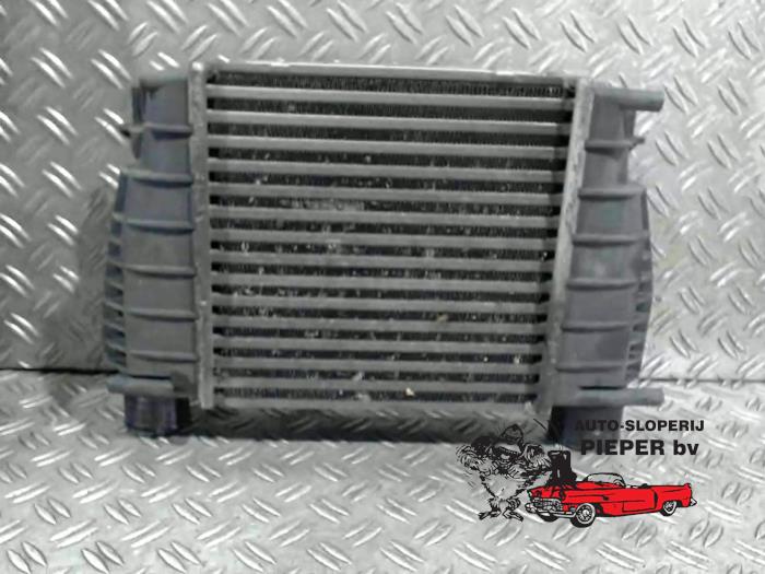 Usados Intercooler Renault Clio III Estate/Grandtour (KR) 1.2 16V TCE 100 Precio € 36,75 Norma de margen ofrecido por Autosloperij Pieper BV