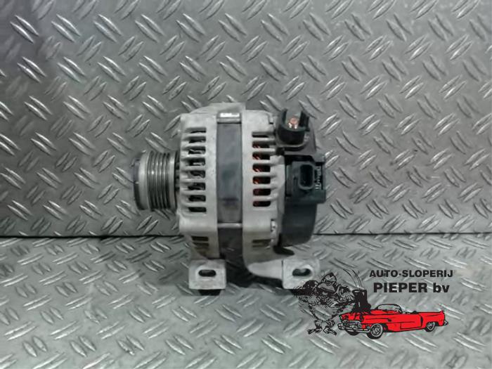 Begagnade Dynamo Volvo V50 (MW) 2.4 20V Pris € 63,00 Marginaltabell erbjuds av Autosloperij Pieper BV
