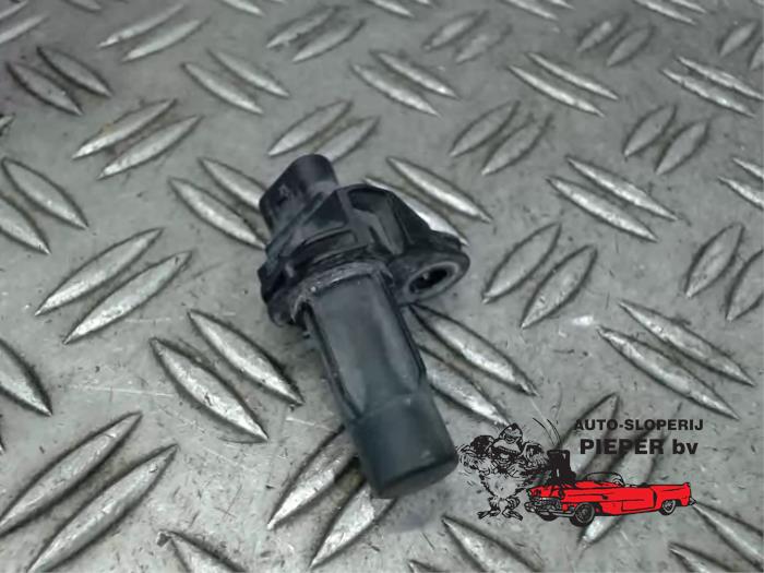 Begagnade Vevaxelsensor Fiat Panda (312) 0.9 TwinAir 65 Pris € 26,25 Marginaltabell erbjuds av Autosloperij Pieper BV