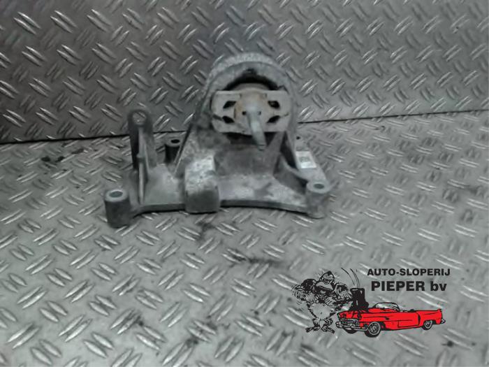 Used Engine mount Fiat Panda (312) 0.9 TwinAir 65 Price € 36,75 Margin scheme offered by Autosloperij Pieper BV