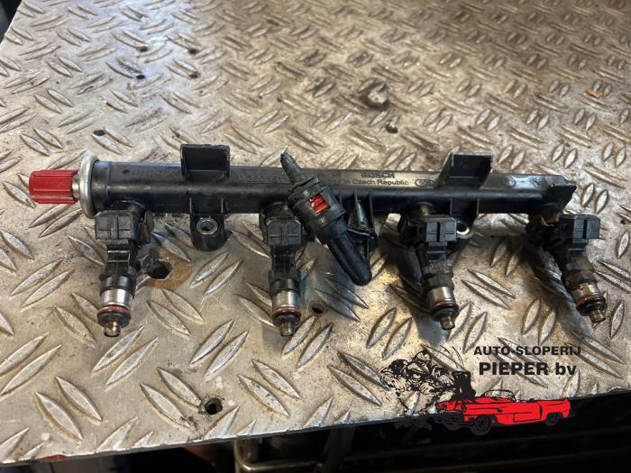 Usagé Système d'injection Fiat Punto Evo (199) 1.4 16V MultiAir Start&Stop Prix € 57,75 Règlement à la marge proposé par Autosloperij Pieper BV