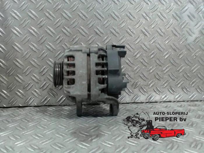 Begagnade Dynamo Nissan Micra (K12) 1.0 16V Pris € 47,25 Marginaltabell erbjuds av Autosloperij Pieper BV