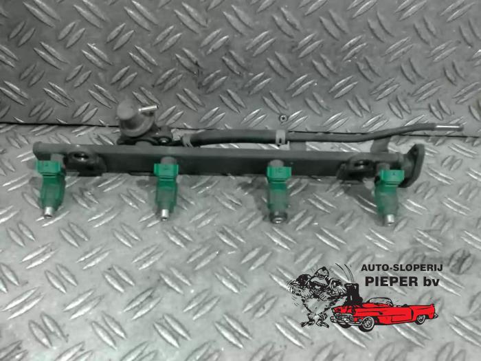 Usagé Système d'injection Mitsubishi Grandis (NA) 2.4 16V MIVEC Prix € 78,75 Règlement à la marge proposé par Autosloperij Pieper BV