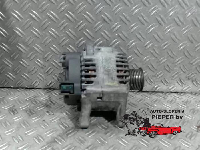 Begagnade Dynamo Renault Clio III (BR/CR) 1.4 16V Pris € 42,00 Marginaltabell erbjuds av Autosloperij Pieper BV