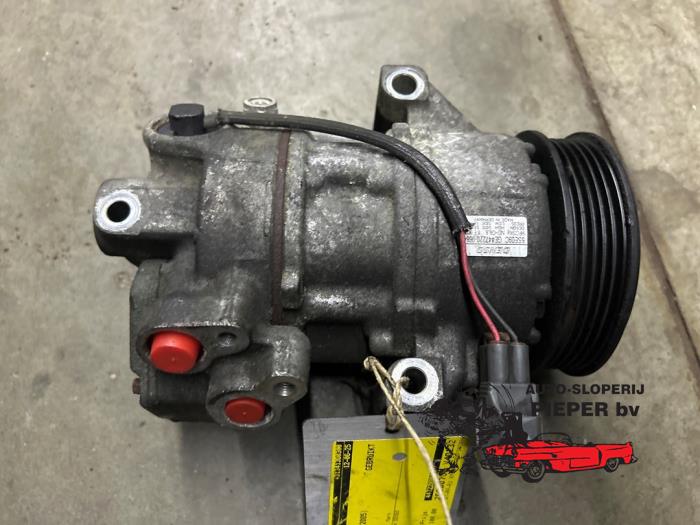 Usagé Pompe clim Mitsubishi Colt (Z2/Z3) 1.1 12V Prix € 105,00 Règlement à la marge proposé par Autosloperij Pieper BV