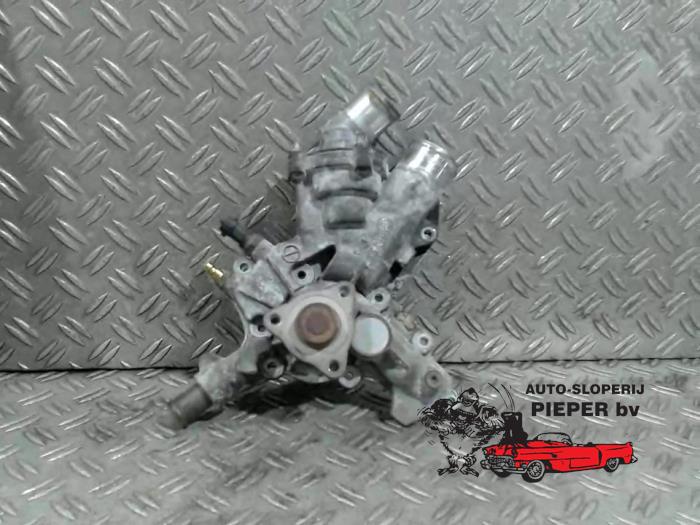 Usagé Pompe à eau Opel Tigra Twin Top 1.4 16V Prix € 31,50 Règlement à la marge proposé par Autosloperij Pieper BV