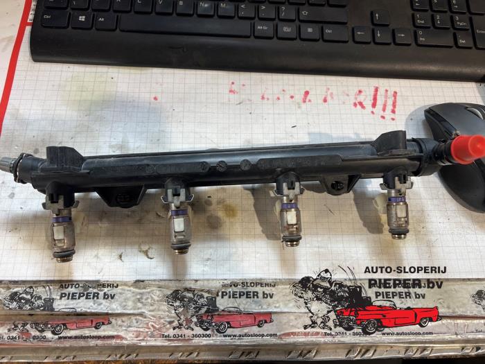 Usagé Système d'injection Volkswagen Golf VI (5K1) Prix € 63,00 Règlement à la marge proposé par Autosloperij Pieper BV