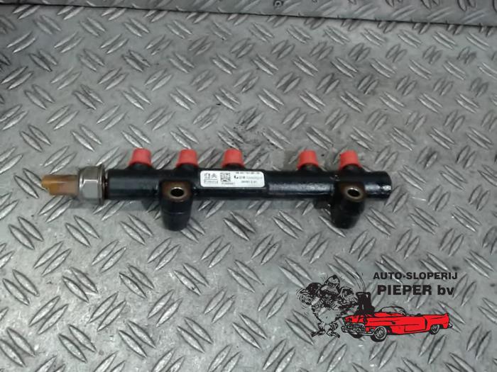 Usagé Système d'injection Ford Mondeo V Wagon 1.5 TDCi Prix € 42,00 Règlement à la marge proposé par Autosloperij Pieper BV