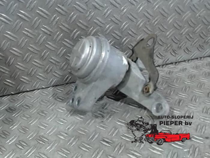 Gebrauchte Motorlager Ford Mondeo V Wagon 1.5 TDCi Preis € 52,50 Margenregelung angeboten von Autosloperij Pieper BV
