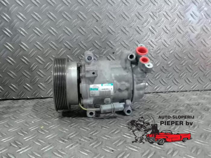 Gebrauchte Klimapumpe Renault Clio III Estate/Grandtour (KR) 1.2 16V TCE 100 Preis € 73,50 Margenregelung angeboten von Autosloperij Pieper BV