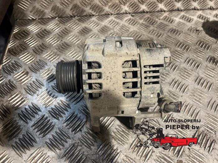 Gebrauchte Dynamo Volkswagen Bora (1J2) 1.9 TDI 130 Preis € 42,00 Margenregelung angeboten von Autosloperij Pieper BV