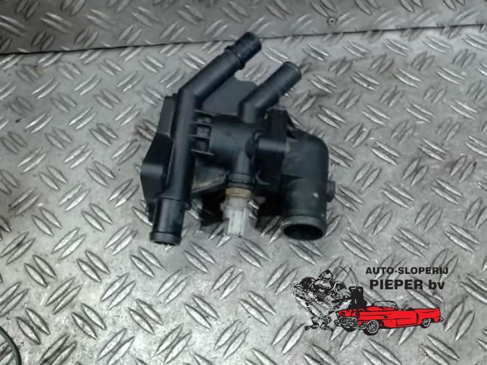 Begagnade Termostathus Ford Focus 3 Wagon 1.0 Ti-VCT EcoBoost 12V 125 Pris € 36,75 Marginaltabell erbjuds av Autosloperij Pieper BV