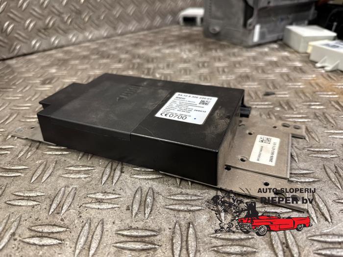 Modul Bluetooth z BMW 5 serie Touring (F11) 520i 16V 2013