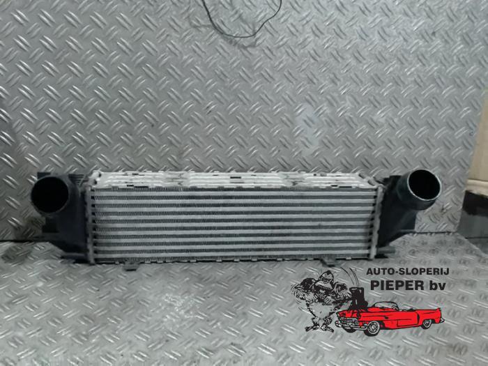 Usagé Intercooler BMW 5 serie Touring (F11) 520i 16V Prix € 52,50 Règlement à la marge proposé par Autosloperij Pieper BV