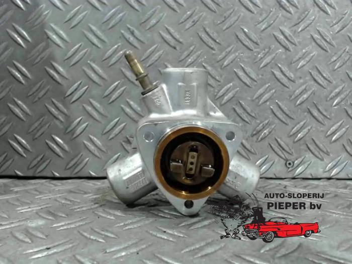 Begagnade Högtryckspump Alfa Romeo 159 (939AX) 1.9 JTS 16V Pris € 183,75 Marginaltabell erbjuds av Autosloperij Pieper BV