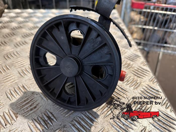 Usagé Pompe de direction Volvo S60 I (RS/HV) 2.4 20V 140 Prix € 47,25 Règlement à la marge proposé par Autosloperij Pieper BV