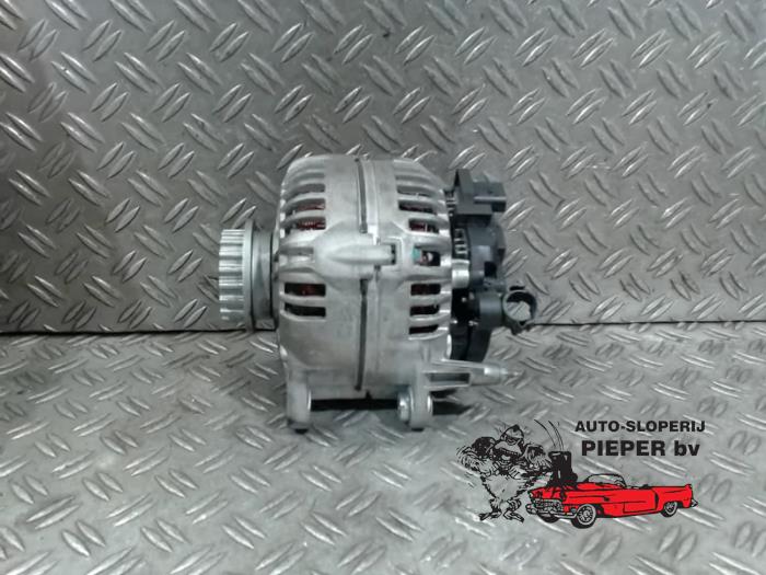 Gebrauchte Dynamo Volkswagen Multivan T5 (7E/7HC/7HF/7HM) 2.5 TDi Preis € 94,50 Margenregelung angeboten von Autosloperij Pieper BV