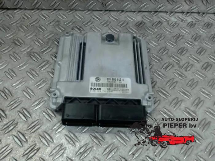 Used Engine management computer Volkswagen Multivan T5 (7E/7HC/7HF/7HM) 2.5 TDi Price € 131,25 Margin scheme offered by Autosloperij Pieper BV