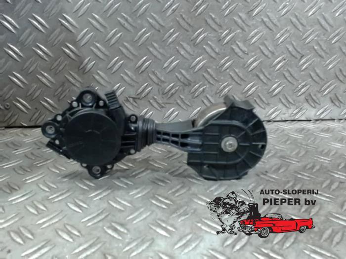 Usados Tensor correa múltiple Peugeot 3008 I (0U/HU) 1.6 16V THP 155 Precio € 26,25 Norma de margen ofrecido por Autosloperij Pieper BV