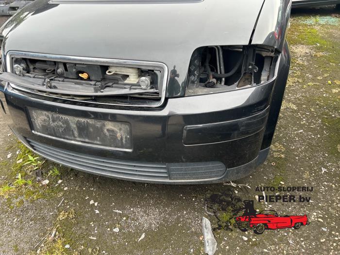 Usados Parachoques Audi A2 (8Z0) 1.4 16V Precio € 150,00 Norma de margen ofrecido por Autosloperij Pieper BV