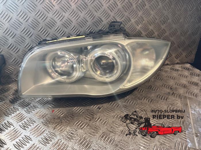 Używane Reflektor lewy BMW 1 serie (E87/87N) 118i 16V Cena € 262,50 Procedura marży oferowane przez Autosloperij Pieper BV
