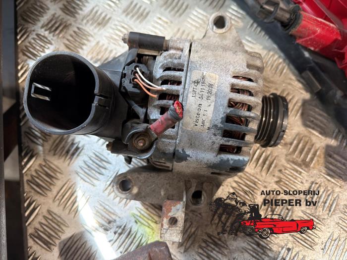 Begagnade Dynamo Ford Mondeo III Wagon 1.8 16V Pris € 36,75 Marginaltabell erbjuds av Autosloperij Pieper BV
