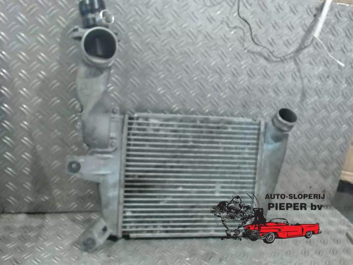 Usados Intercooler Mazda 3 Sport (BK) 2.3i 16V MPS Turbo Precio € 36,75 Norma de margen ofrecido por Autosloperij Pieper BV