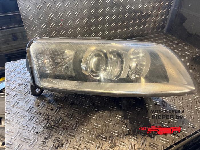Używane Reflektor prawy Audi A6 Avant (C6) 3.0 TDI V6 24V Quattro Cena € 210,00 Procedura marży oferowane przez Autosloperij Pieper BV