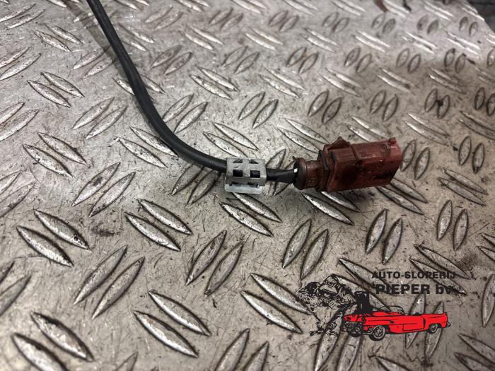 Lambda probe from a Volkswagen Up! (121) 1.0 12V 75 2013