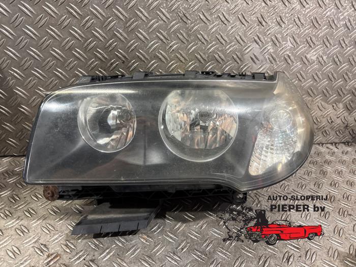 Używane Reflektor lewy BMW X3 (E83) 2.0d 16V Cena € 210,00 Procedura marży oferowane przez Autosloperij Pieper BV