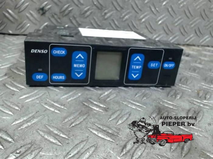 Usagé Commande chauffage Mercedes Sprinter 5t (907.6) 514 CDI 2.1 D RWD Prix € 94,50 Règlement à la marge proposé par Autosloperij Pieper BV
