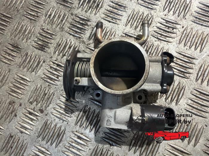 Gebrauchte Drosselklappengehäuse Chevrolet Kalos (SF48) 1.4 Preis € 42,00 Margenregelung angeboten von Autosloperij Pieper BV