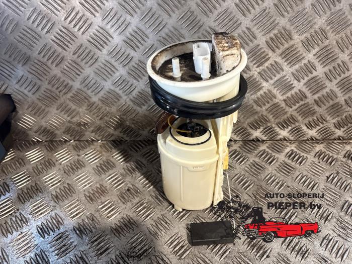 Usagé Pompe essence Volkswagen Lupo (6X1) 1.4 60 Prix € 42,00 Règlement à la marge proposé par Autosloperij Pieper BV